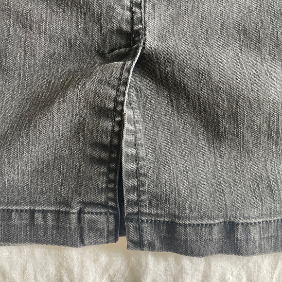 Vintage denim skirt - Picture 4 of 7